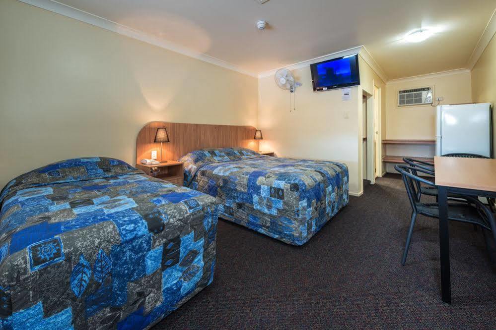 Winter Sun Motel Рокхемптън Екстериор снимка